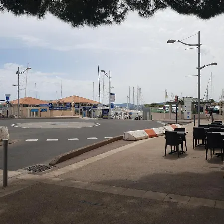 Apartament Le Mediterraneen - Port Frejus *